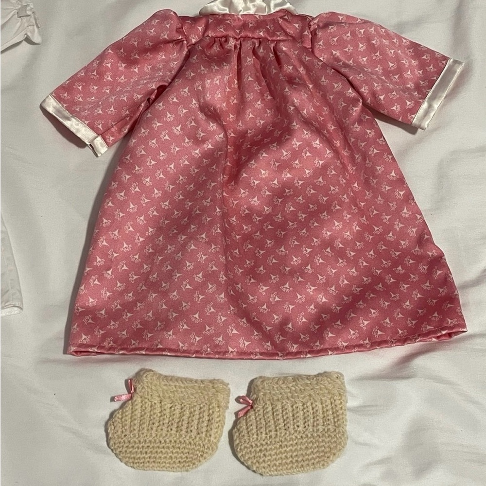 Pleasant Company American Girl Samantha Nightgown Kimono and Slippers - Picture 2 of 6